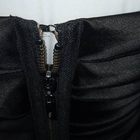 BEBE BLACK & NUDE STRAPLESS MINI DRESS SZ.S EUC - Picture 7 of 10